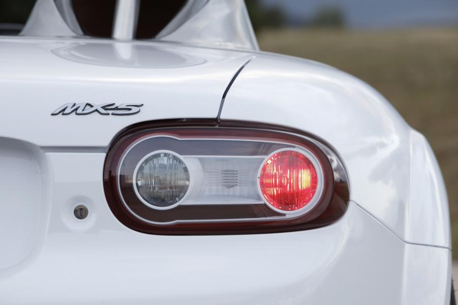 Mazda MX-5 Super Lightweight Version 2009 года  (фото 76 из 99)